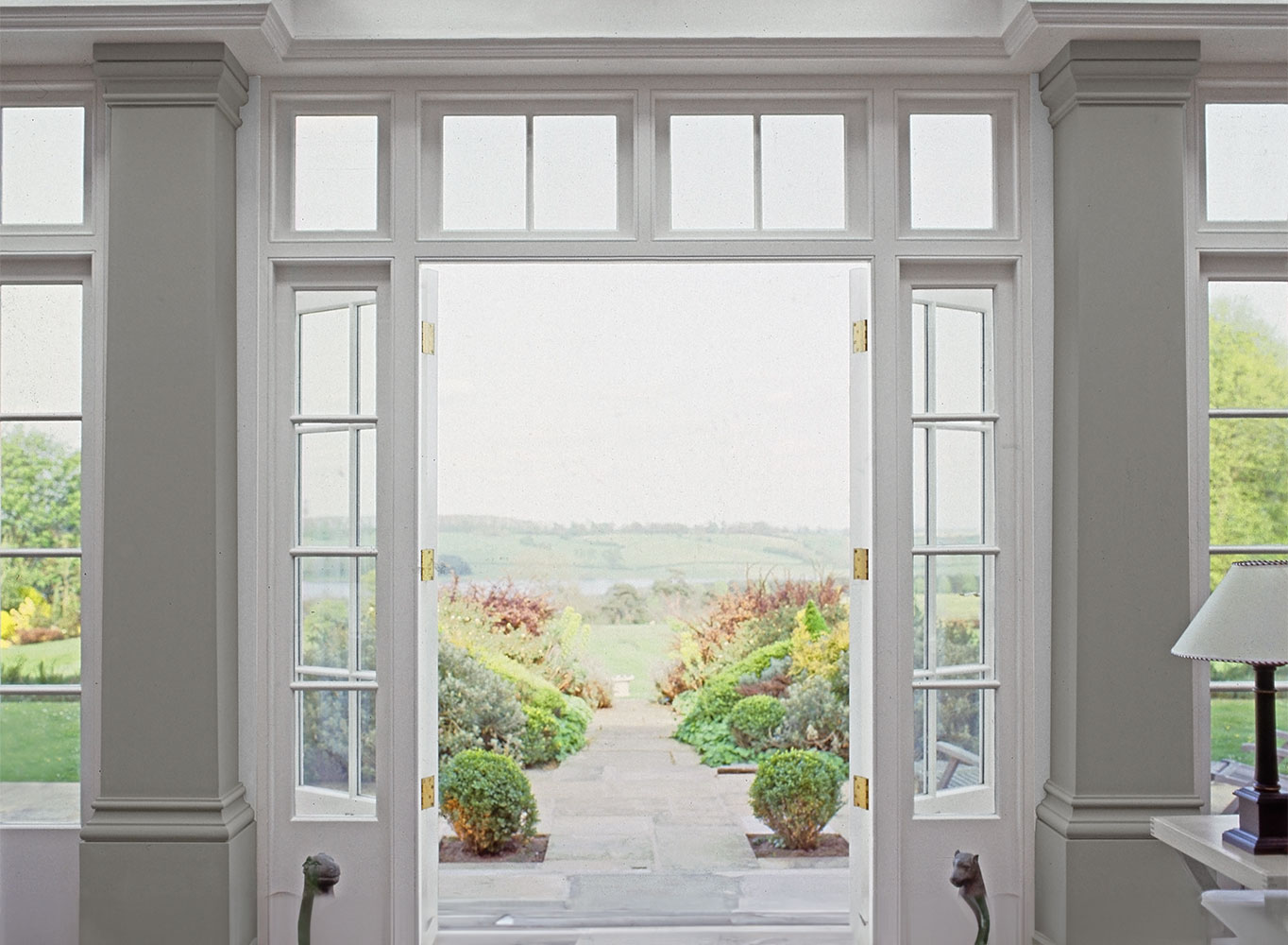 Bold orangery with view