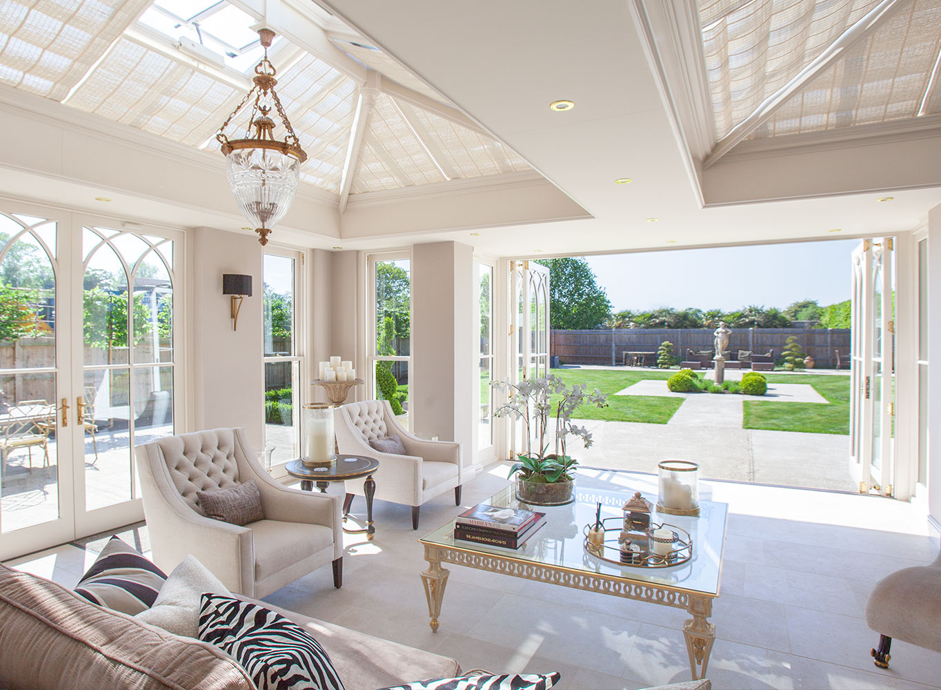Sitting room with views to the garden