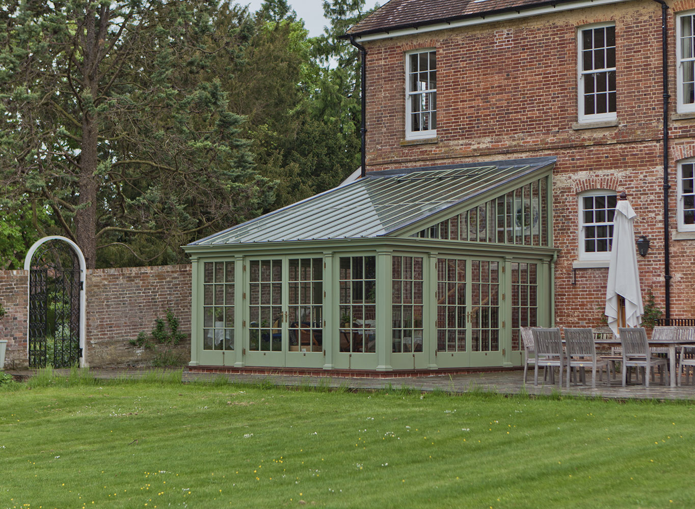 Large scale lean to conservatory